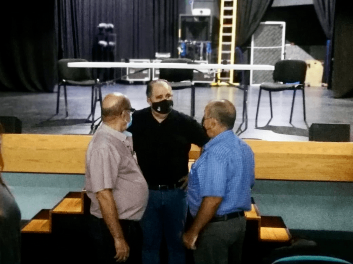 El concejal de cultura se reunió con los grupos en el Teatro Municipal (Foto TA)
